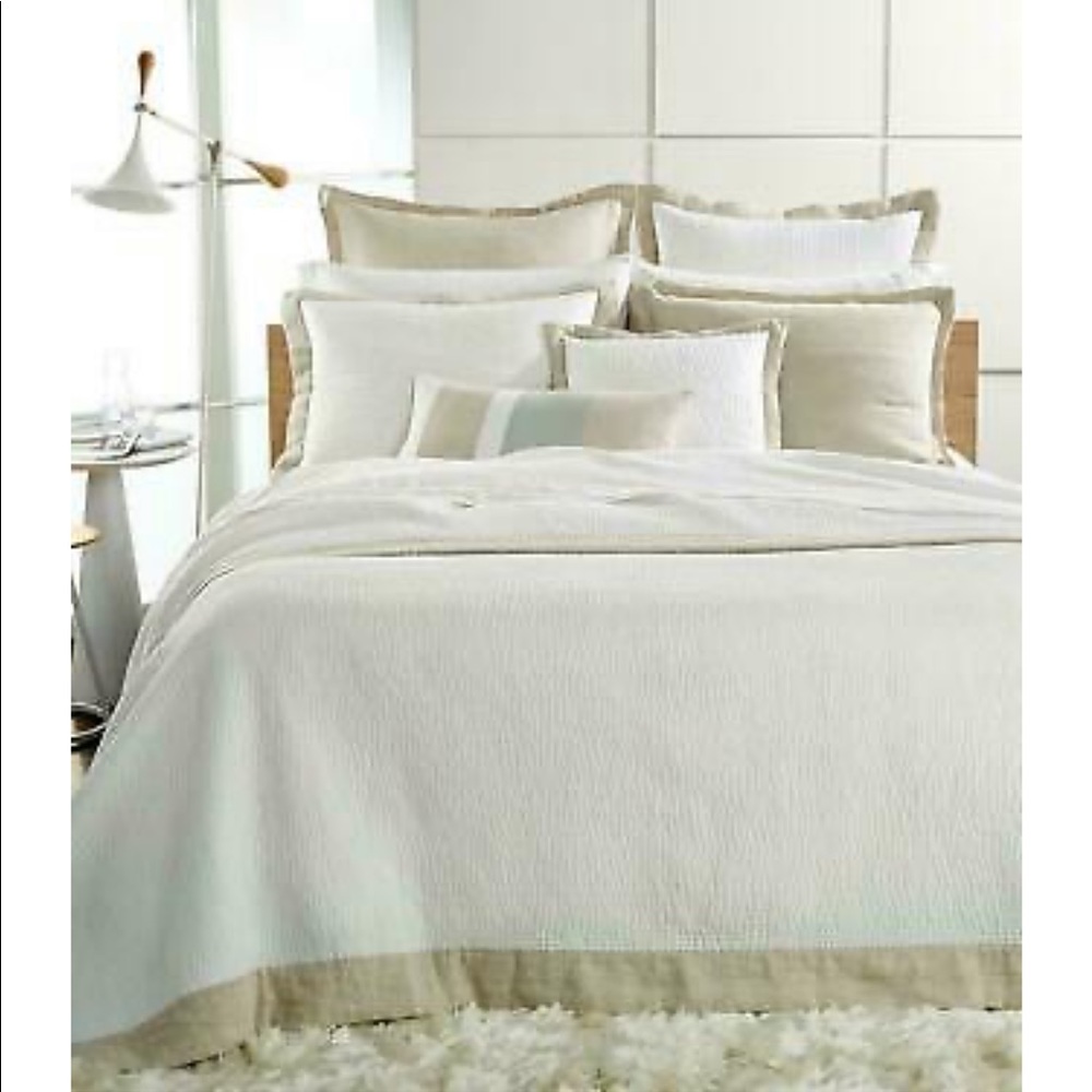 NWT Hotel Collection Voile King Coverlet